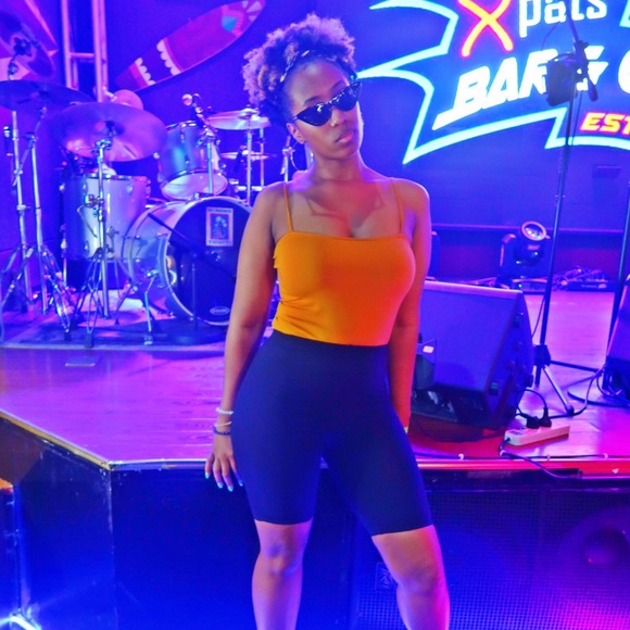 Meet your Posher, Angie - Picture 3 of 4